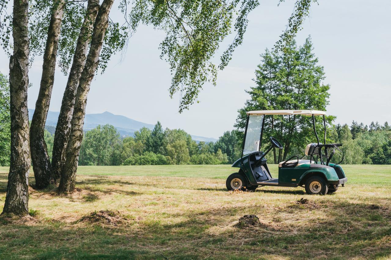 Resort Malevil Jablonné v Podještědí المظهر الخارجي الصورة